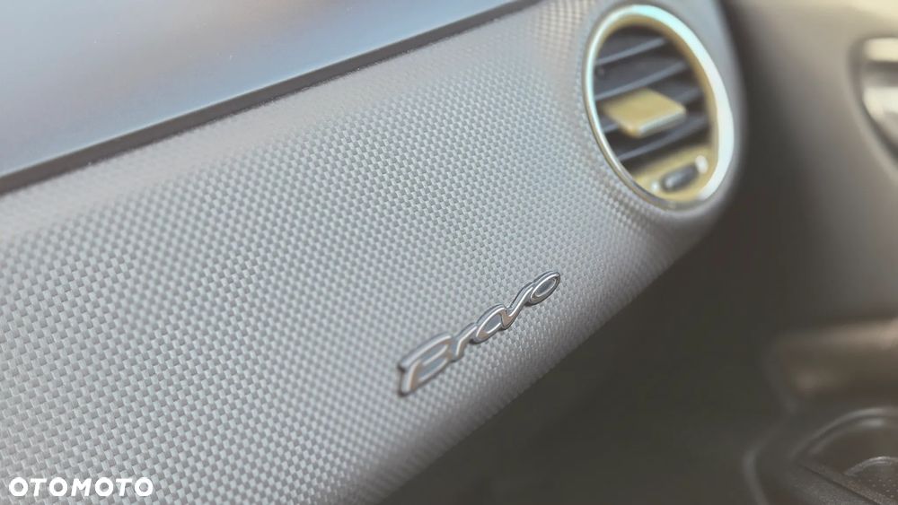 Fiat Bravo 1.4 T-JET 16V Dynamic - 32