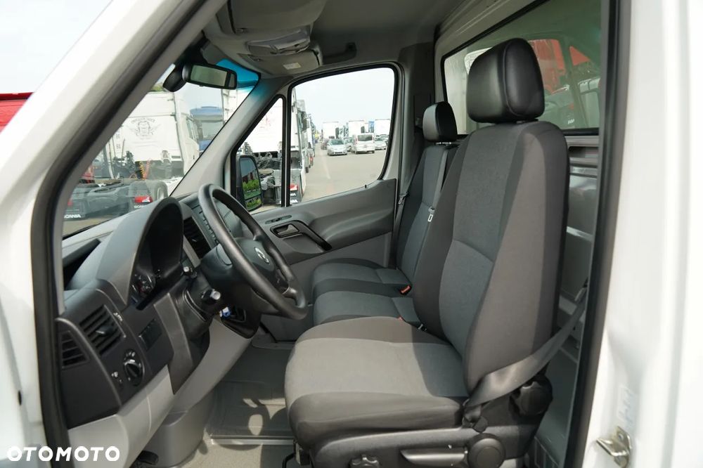 Volkswagen CRAFTER / KONTENER / 2017 ROK / BLIŹNIAK / 3 MIEJSCA / SPROWADZONY / PO KONTRAKCIE SERWISOWYM - 25