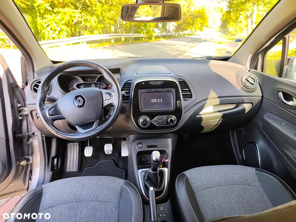 Renault Captur - 23