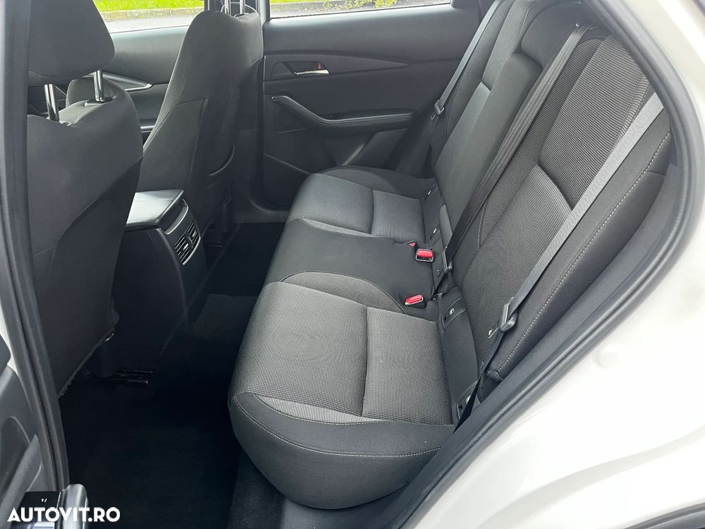 Mazda CX-30 - 11