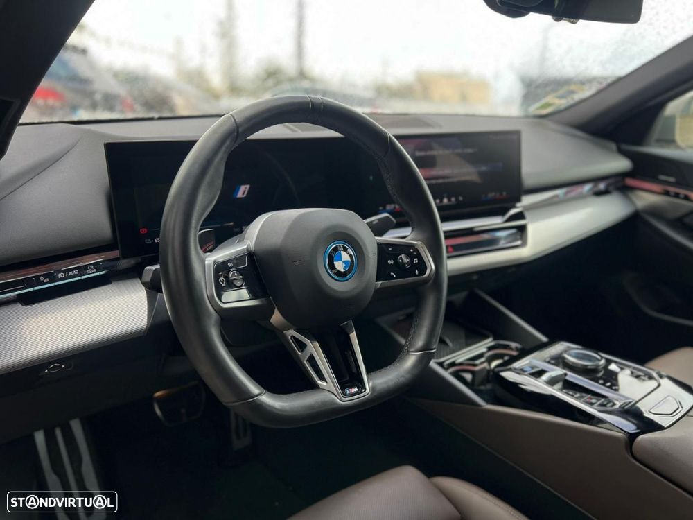 BMW i5 eDrive40 Pack Desportivo M - 6