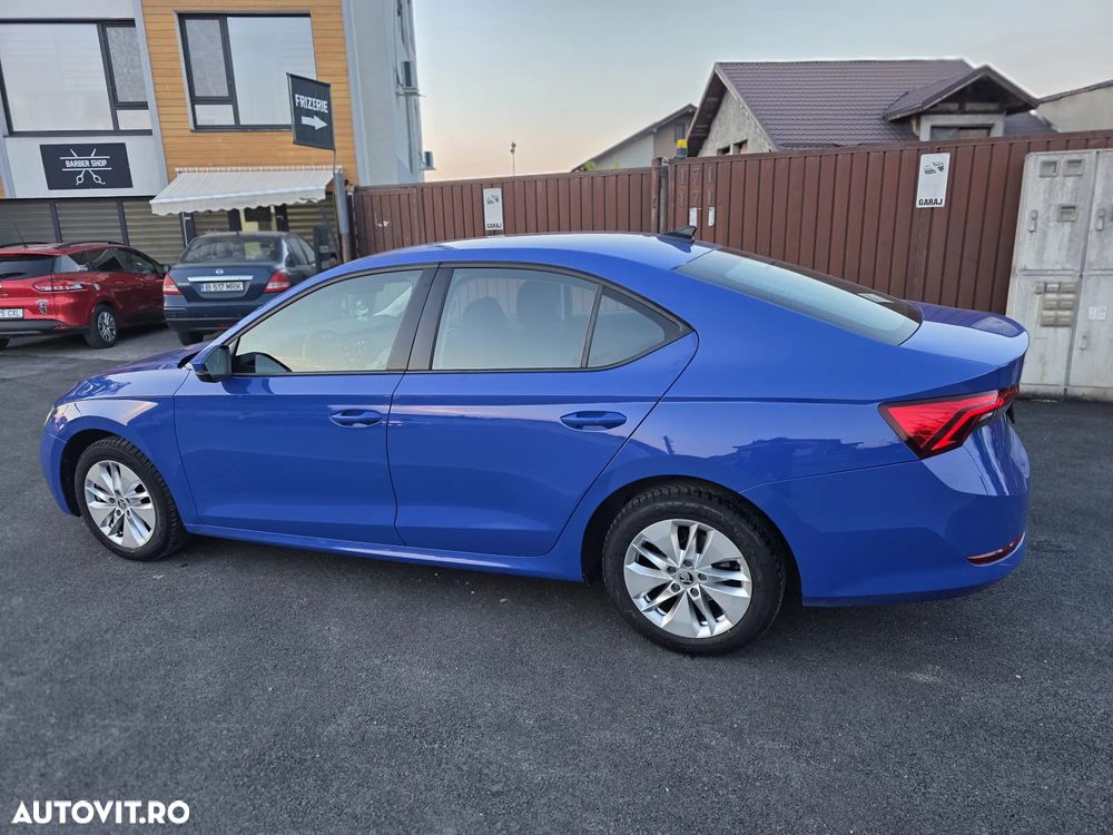 Skoda Octavia 2.0 TDI DSG Style - 25