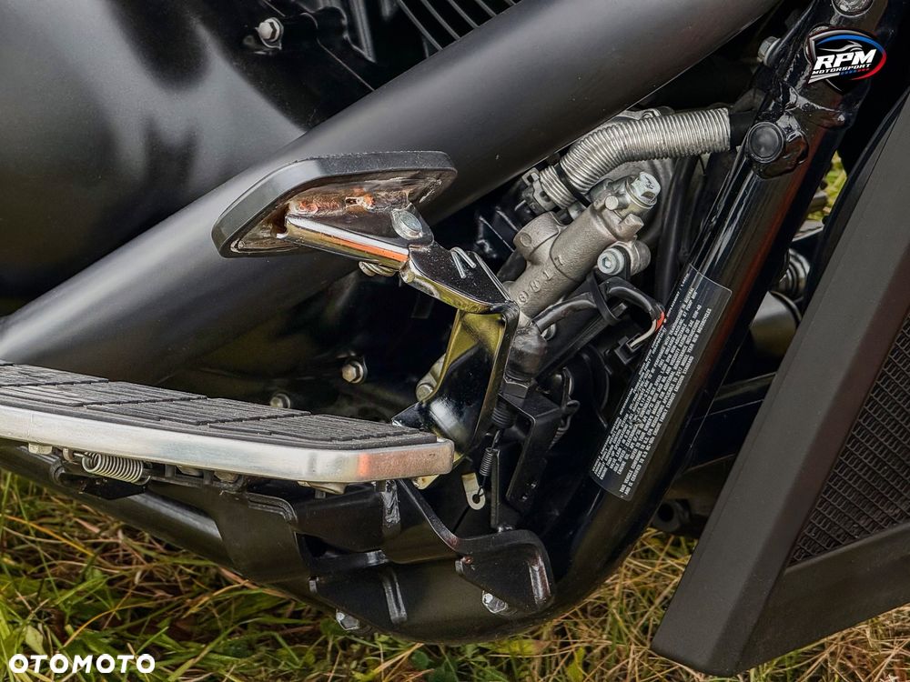 Suzuki Boulevard - 16