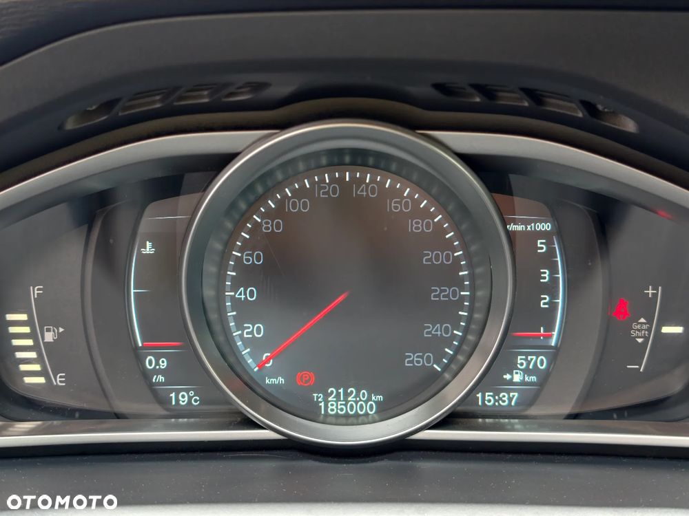 Volvo V40 D2 Kinetic - 15