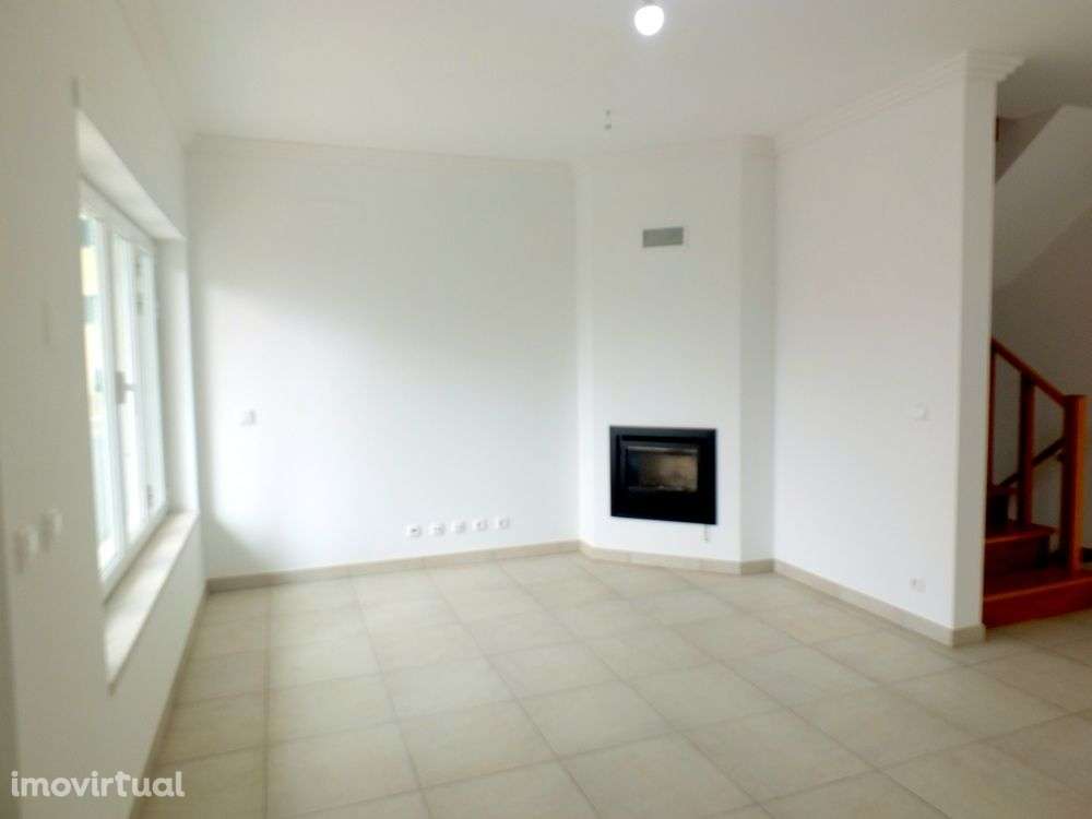 Moradia T4 Renovada com Vista Mar e Churrasqueira na Ericeira - Grande imagem: 5/42