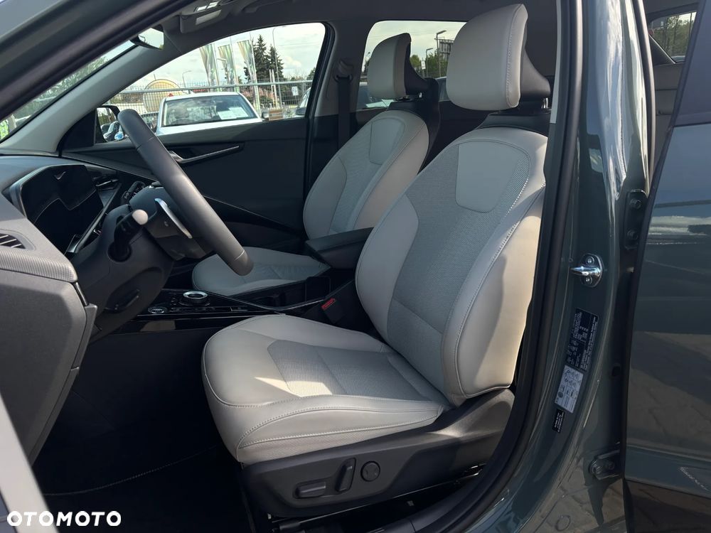 Kia Niro 1.6 GDI Hybrid Business Line - 24