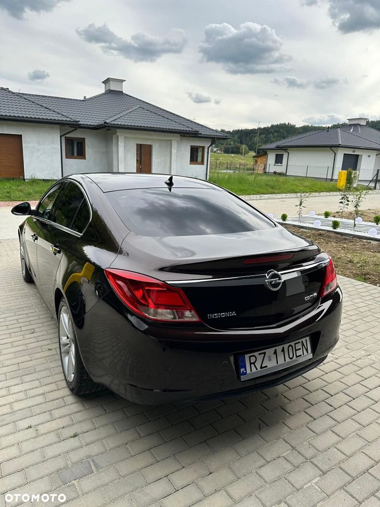 Opel Insignia - 1