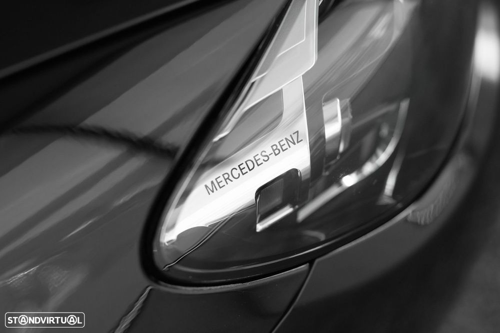Mercedes-Benz E 300 de AMG Line - 12