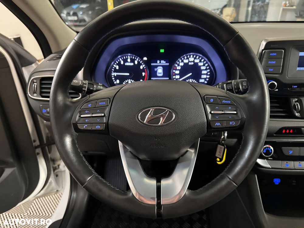 Hyundai i30 - 16