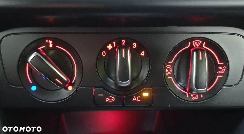 Volkswagen Polo 1.2 TSI Highline - 17