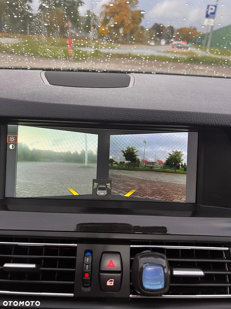 BMW Seria 5 520d - 26