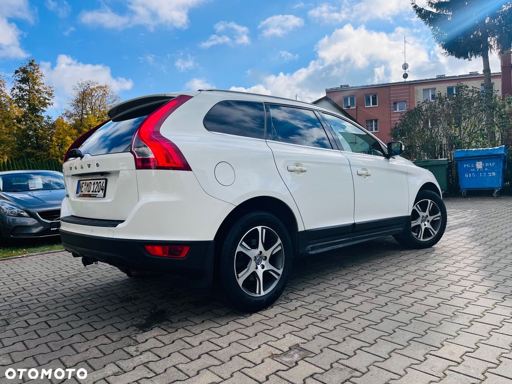 Volvo XC 60 - 4
