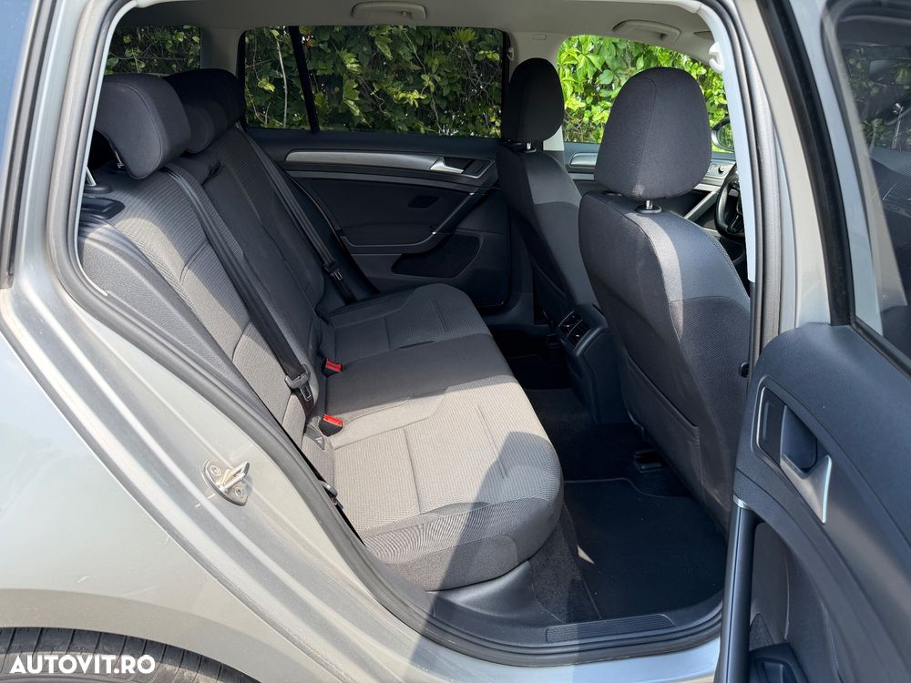 Volkswagen Golf 1.6 TDI SCR DSG Join - 10