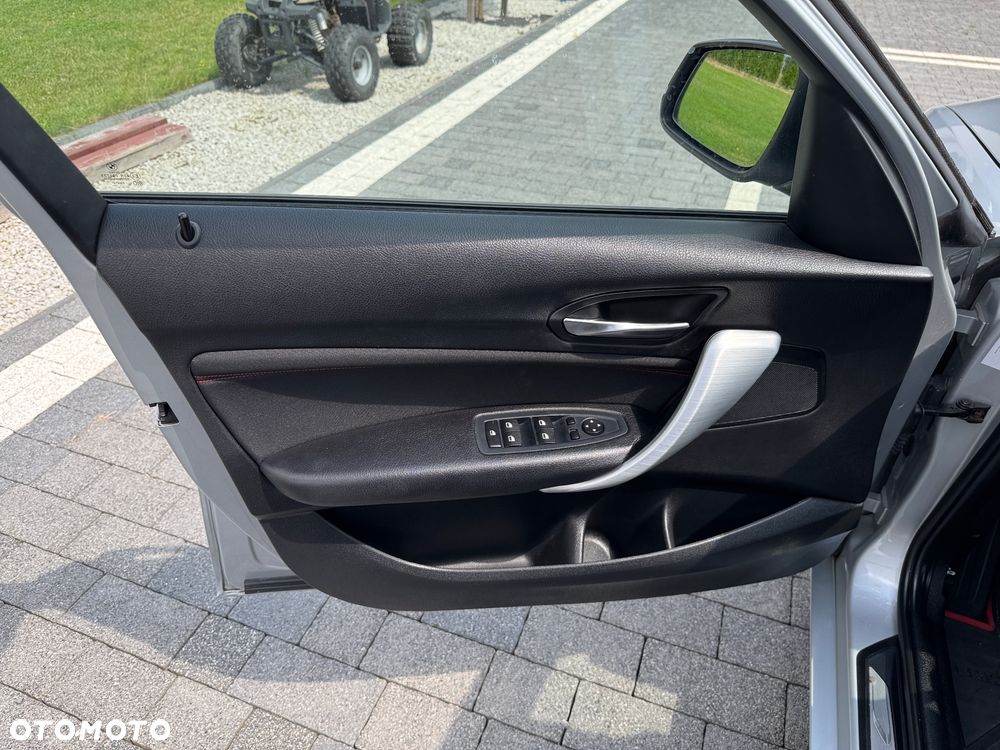 BMW Seria 1 118d Sport Line - 18