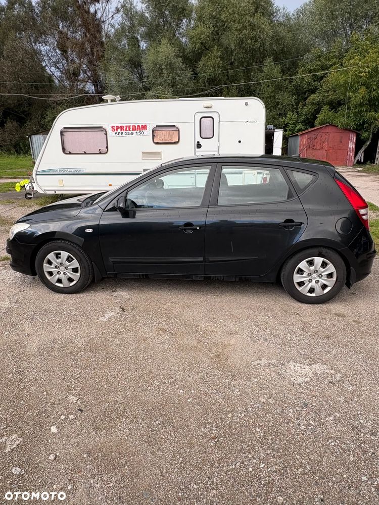 Hyundai i30 1.4 Comfort - 11