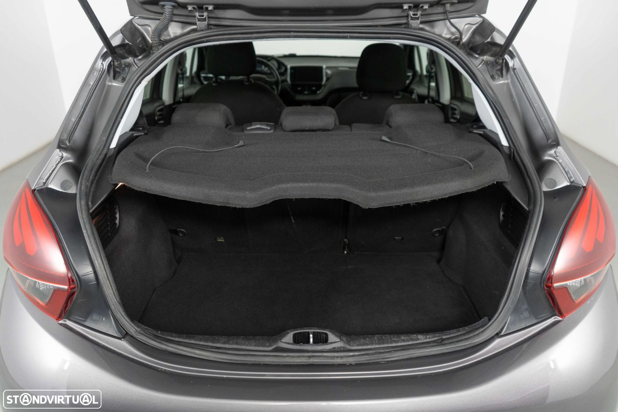 Peugeot 208 1.2 PureTech Style - 11
