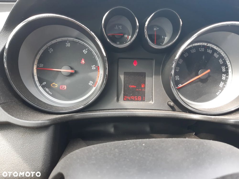 Opel Insignia 2.0 CDTI - 7