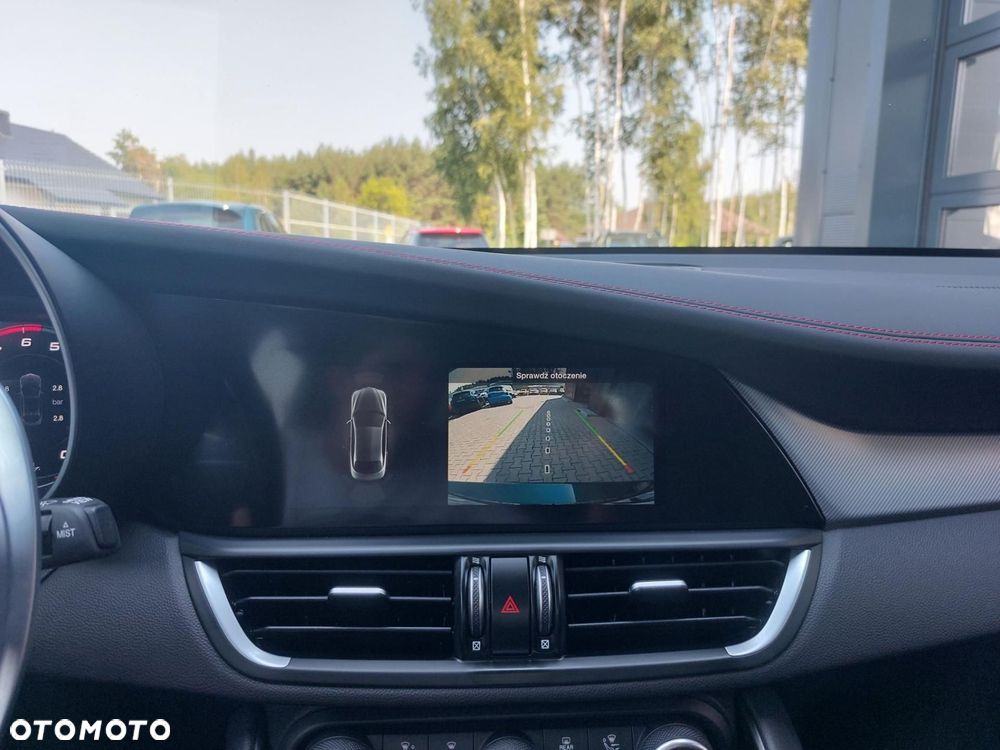 Alfa Romeo Giulia 2.0 Turbo Tributo Italiano Q4 - 29