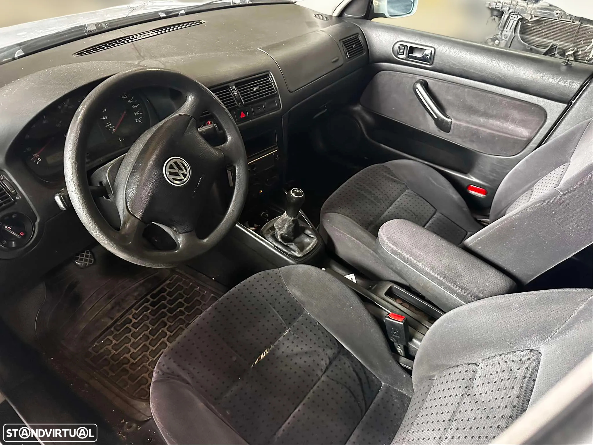 VW Golf IV Variant 1.4i 16v de 2000 para peças - 4