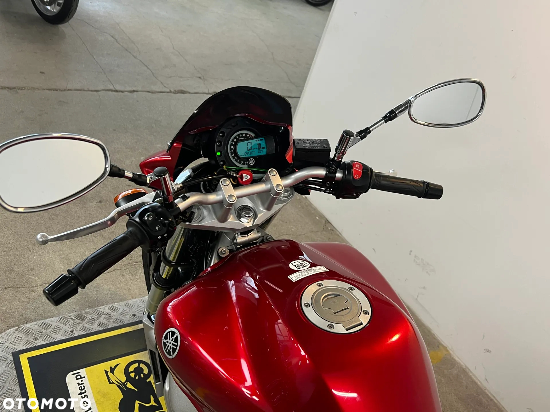 Yamaha FZ - 22