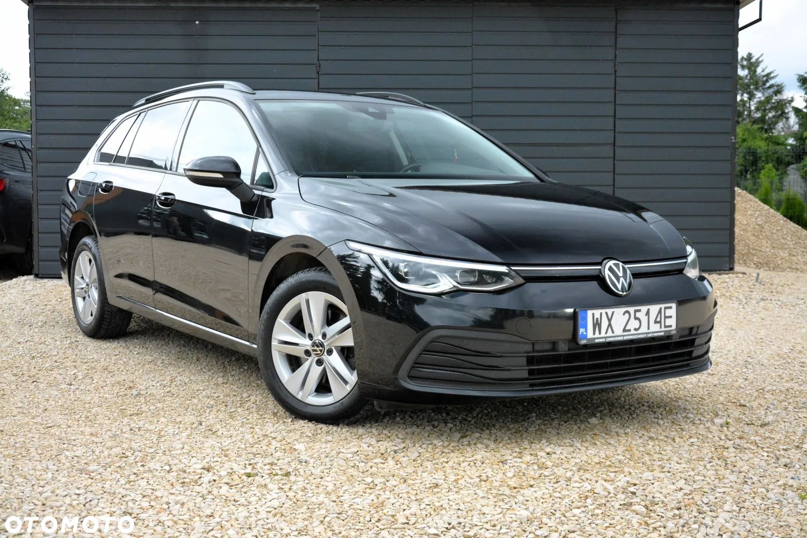 Volkswagen Golf - 1