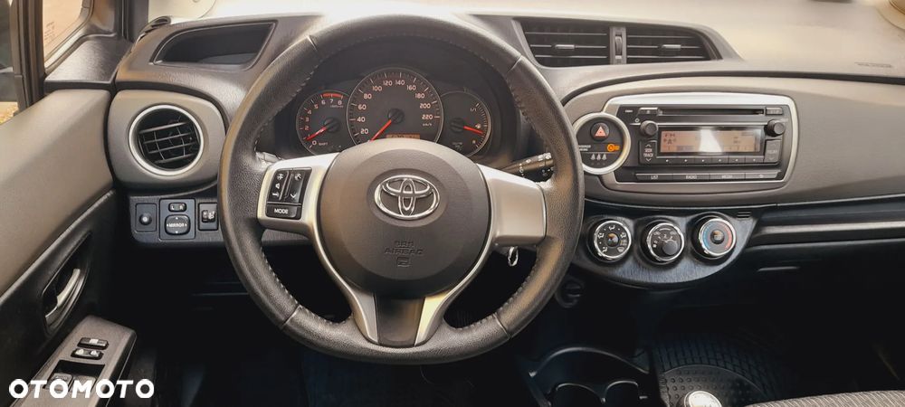 Toyota Yaris - 13