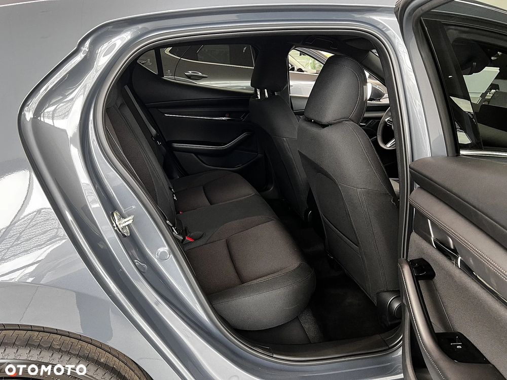 Mazda 3 2.0 mHEV Centre-Line - 11