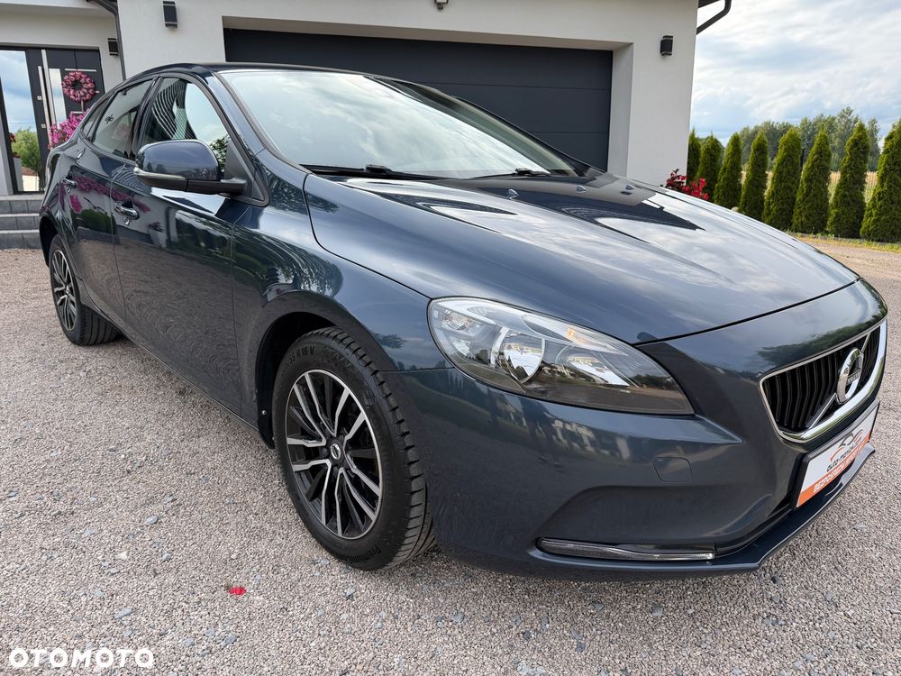 Volvo V40 D2 Momentum - 18