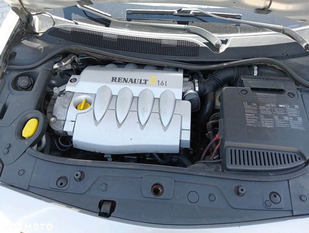 Renault Megane 1.6 Confort Authentique - 10