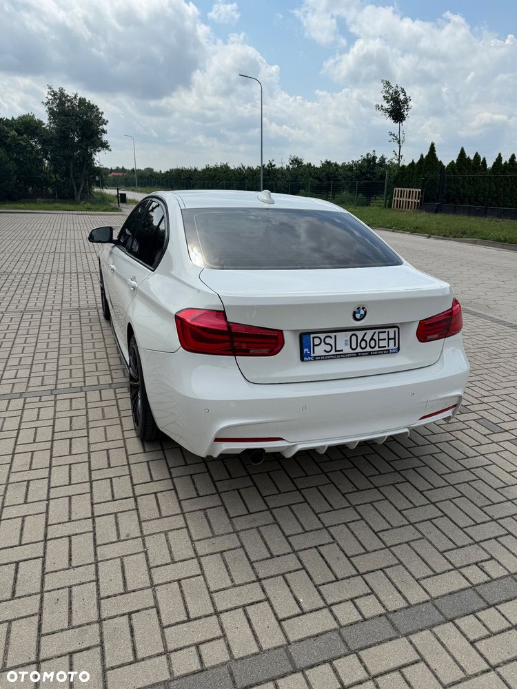 BMW Seria 3 318d Sport Line - 3