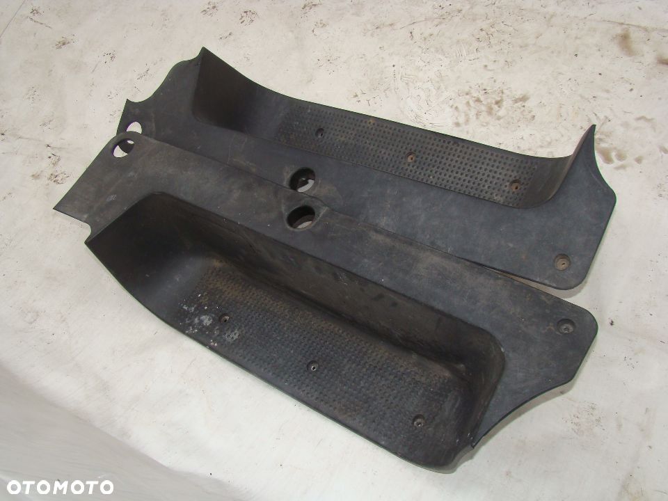 Schodek Lewy podest osłona stopnia plastik Opel Vivaro Renault Trafic EU - 8