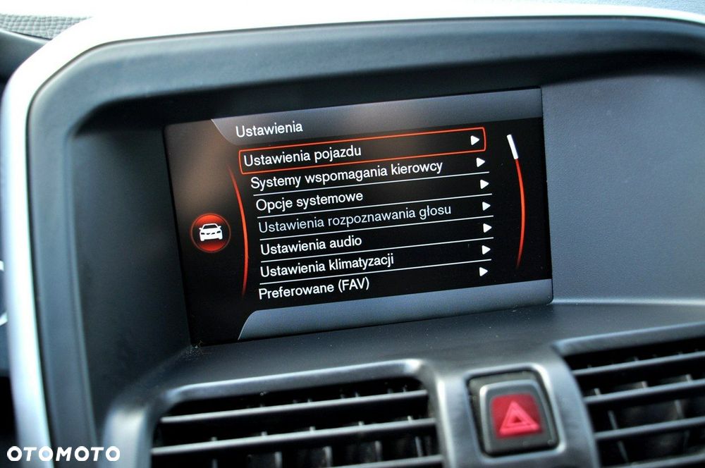 Volvo XC 60 D3 R-Design - 24