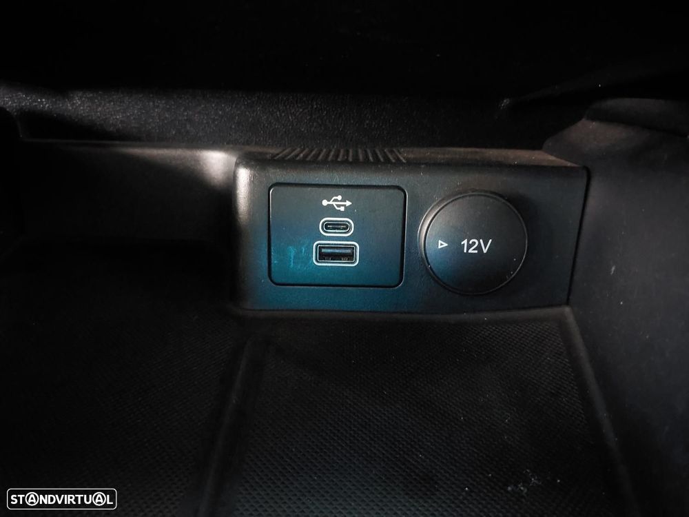 Ford Kuga 1.5 EcoBoost ST-Line - 33