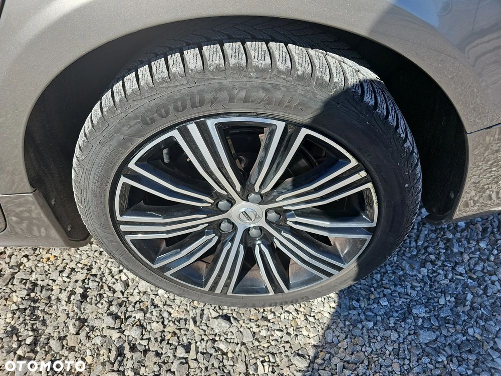 Volvo V60 D4 Momentum - 28