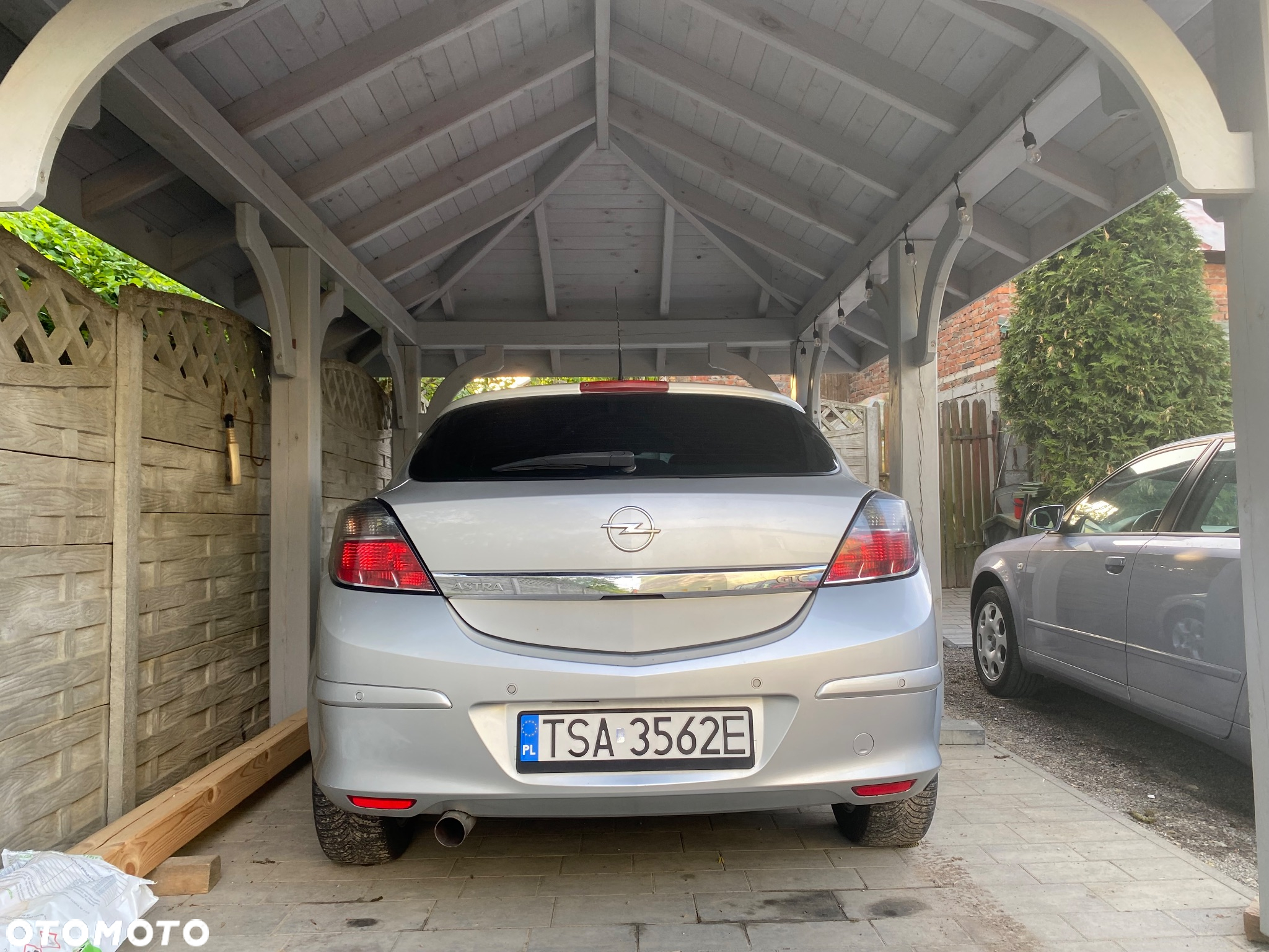 Opel Astra III GTC 1.6 Sport - 13