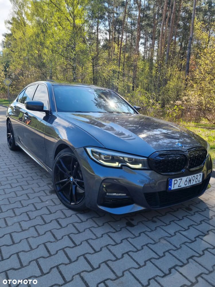 BMW Seria 3 330i M Sport - 17