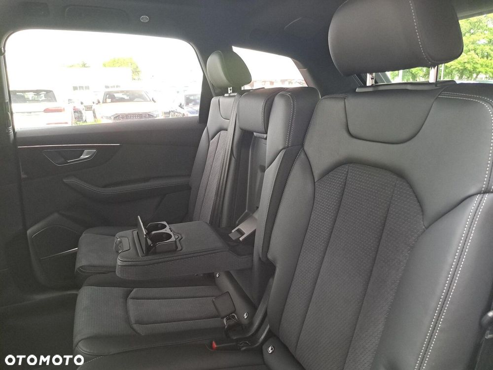 Audi Q7 - 16