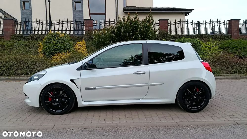 Renault Clio 2.0 16V Sport - 1