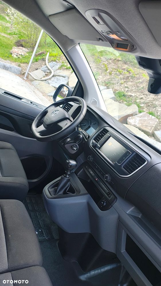 Opel Vivaro - 14