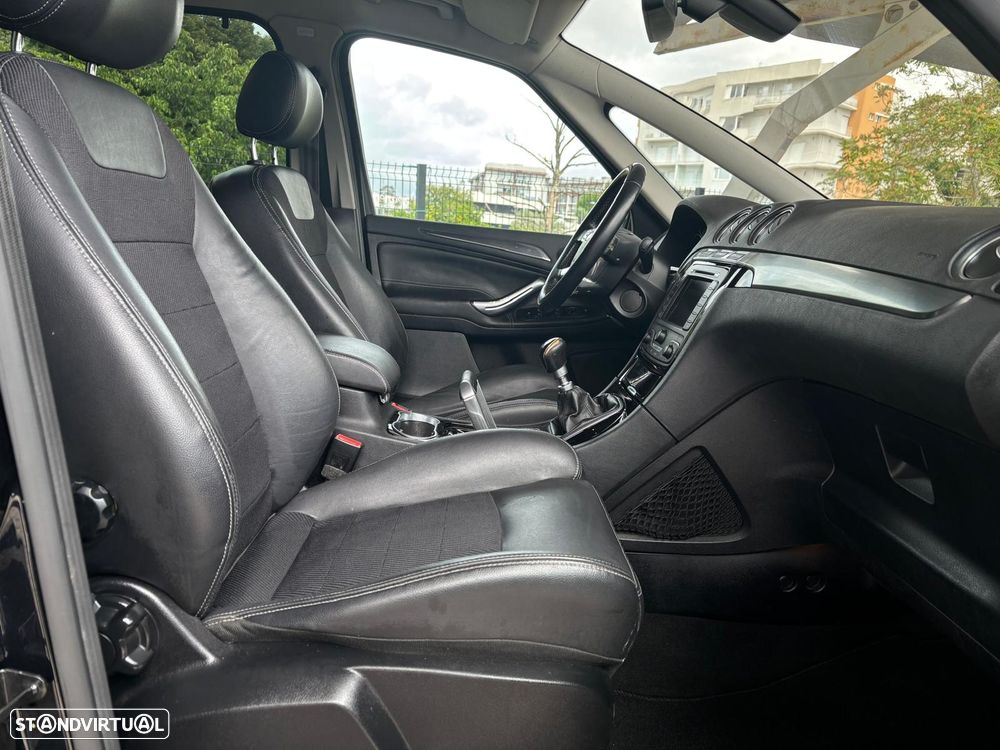 Ford S-Max 2.0 TDCi Titanium 7L - 8