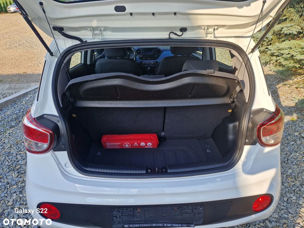 Hyundai i10 1.1 Automatik Style - 8