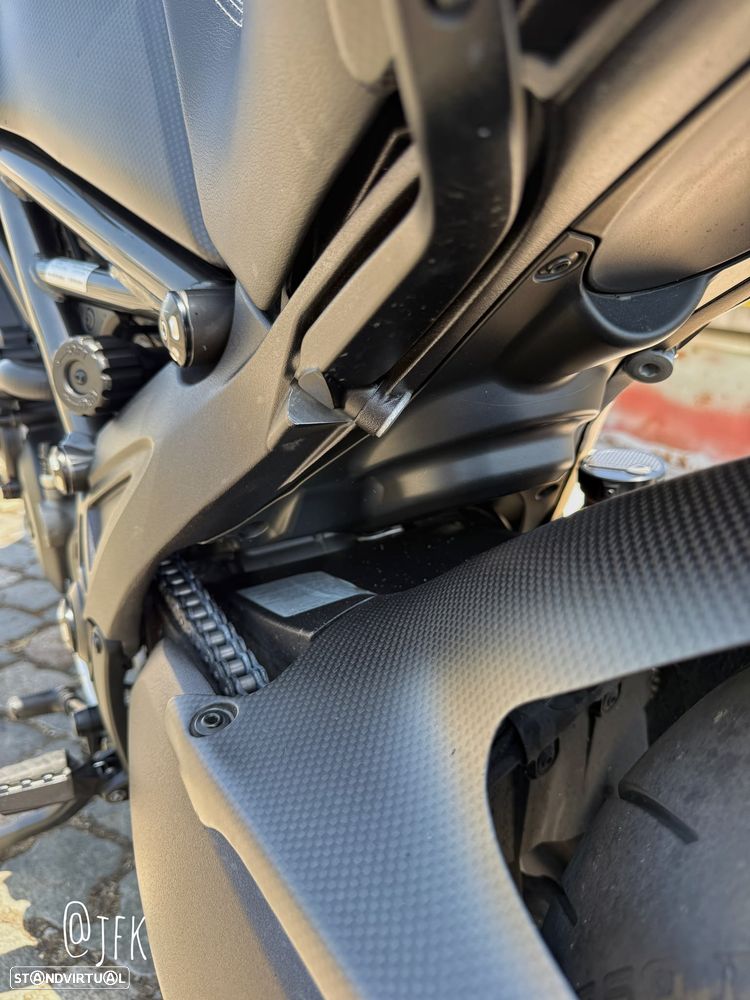 Ducati Diavel Carbon Edition - 12