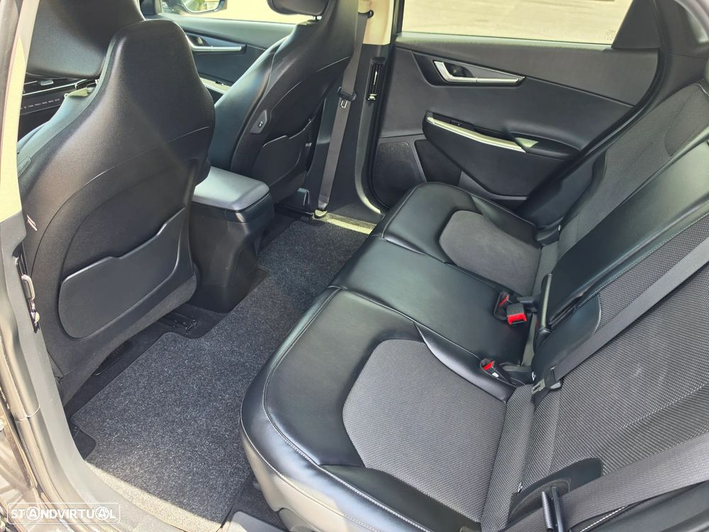 Kia EV6 58 kWh Air - 17
