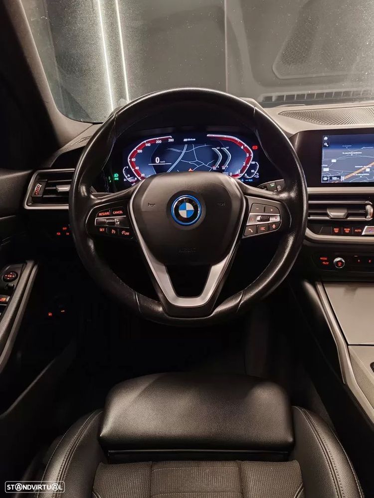 BMW 320 e Line Sport Auto - 13