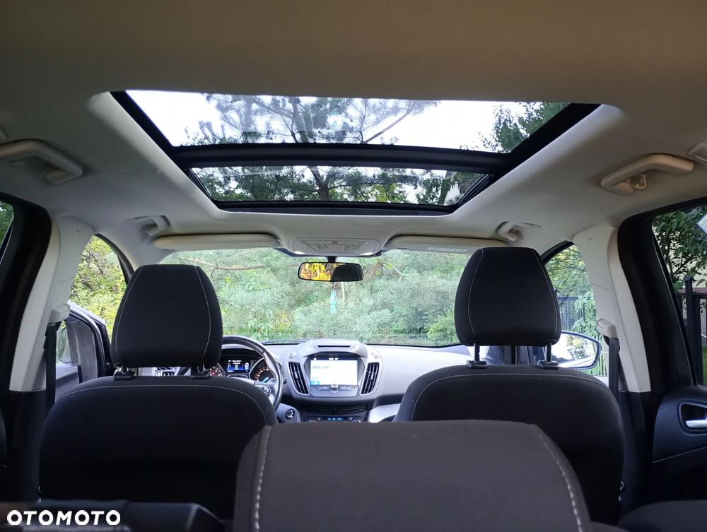 Ford Kuga 1.5 EcoBoost 2x4 Titanium - 23