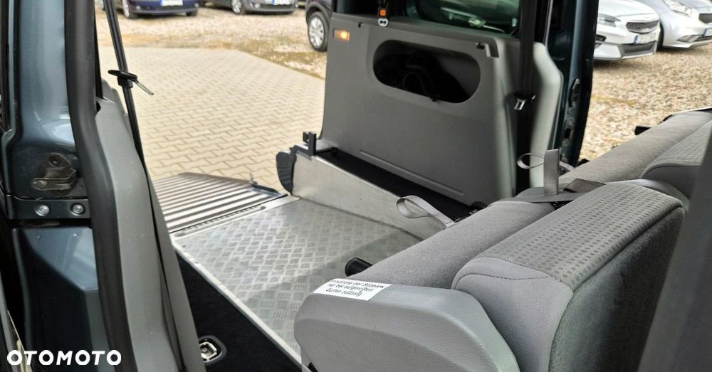 Volkswagen Caddy - 37