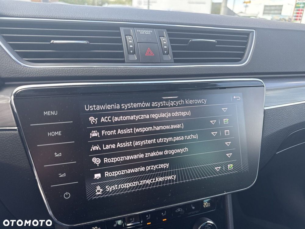 Skoda Superb 2.0 TSI 4x4 Scout DSG - 26