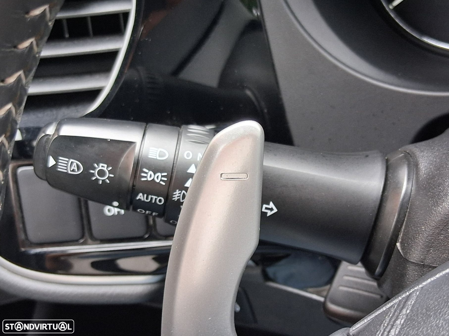 Mitsubishi Outlander 2.4 PHEV Intense - 39