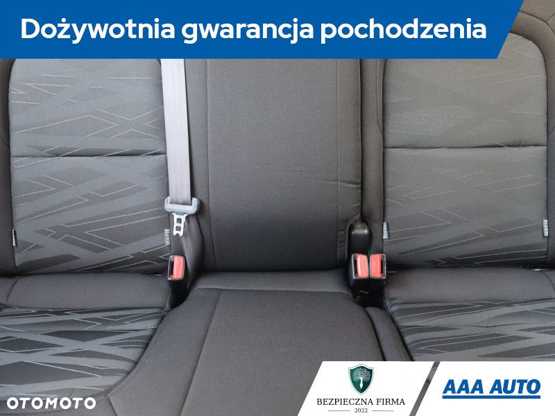 Kia Ceed - 11