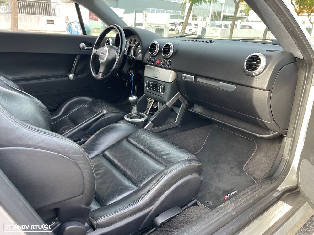 Audi TT Coupé 1.8 T - 16